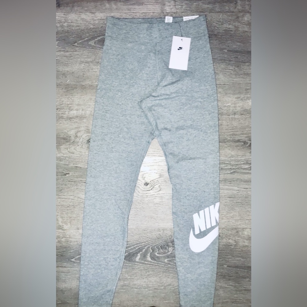 New High Rise/Tight Fit Cotton Nike Leggings